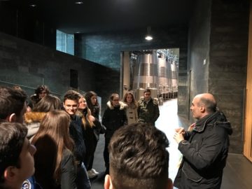 VISITA AL INSTITUTO DE CIENCIAS DE LA VID Y DEL VINO EN LA GRAJERA (LOGROÑO)