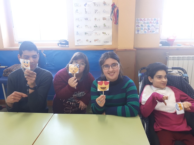 TRABAJANDO EDUCACIÓN EMOCIONAL EN EL AULA DE CORAZÓN DESPIERTO